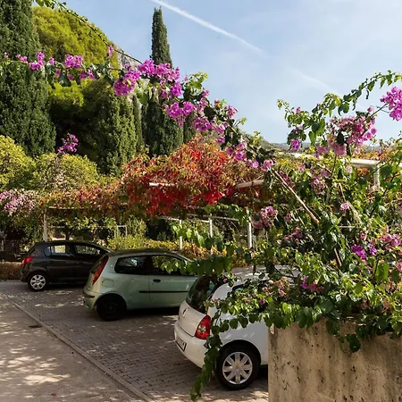 Tupina By Paulina - Comfort Double With Balcony And Sea View 1 Apartmán Mlini